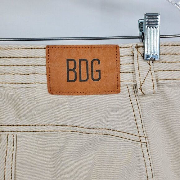 BDG‎ Low Rise Cream Tapered Moto Zipper Jeans Size 26 - Picture 8 of 12